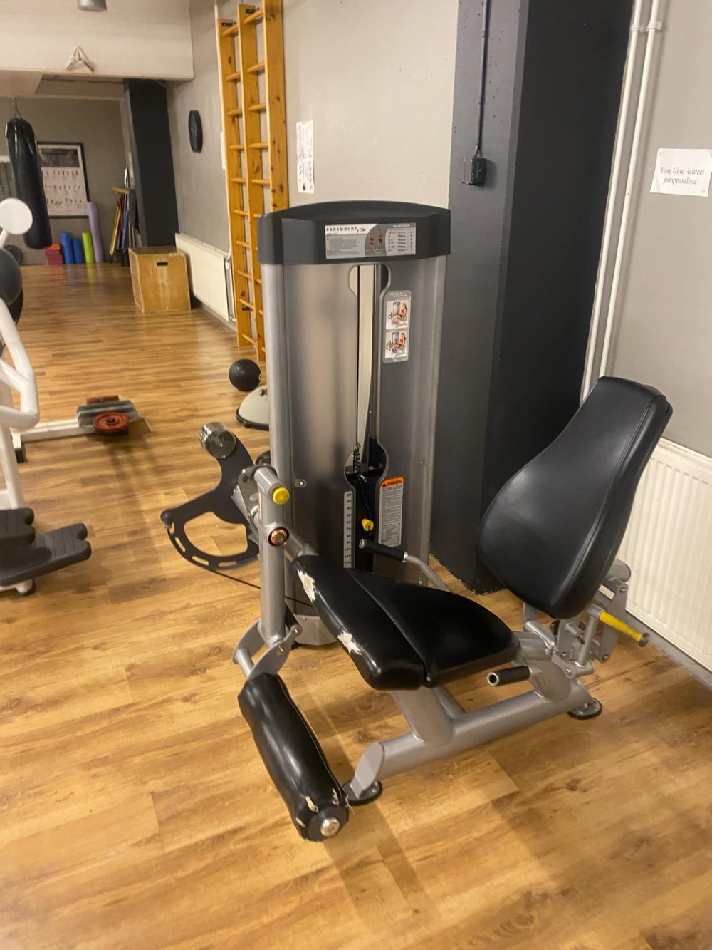 Paramount Leg Extension 759,-