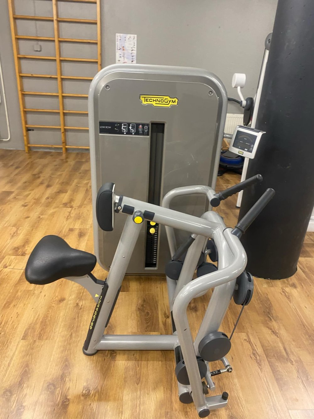 Technogym Element Low Row 895,-