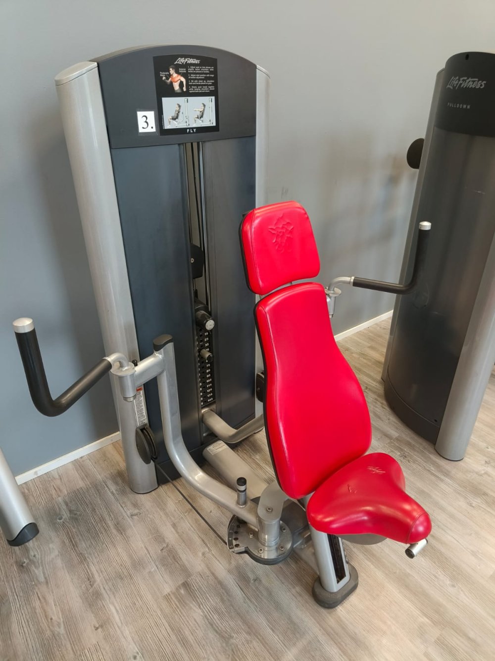 Life Fitness Pectoral Fly 795,-