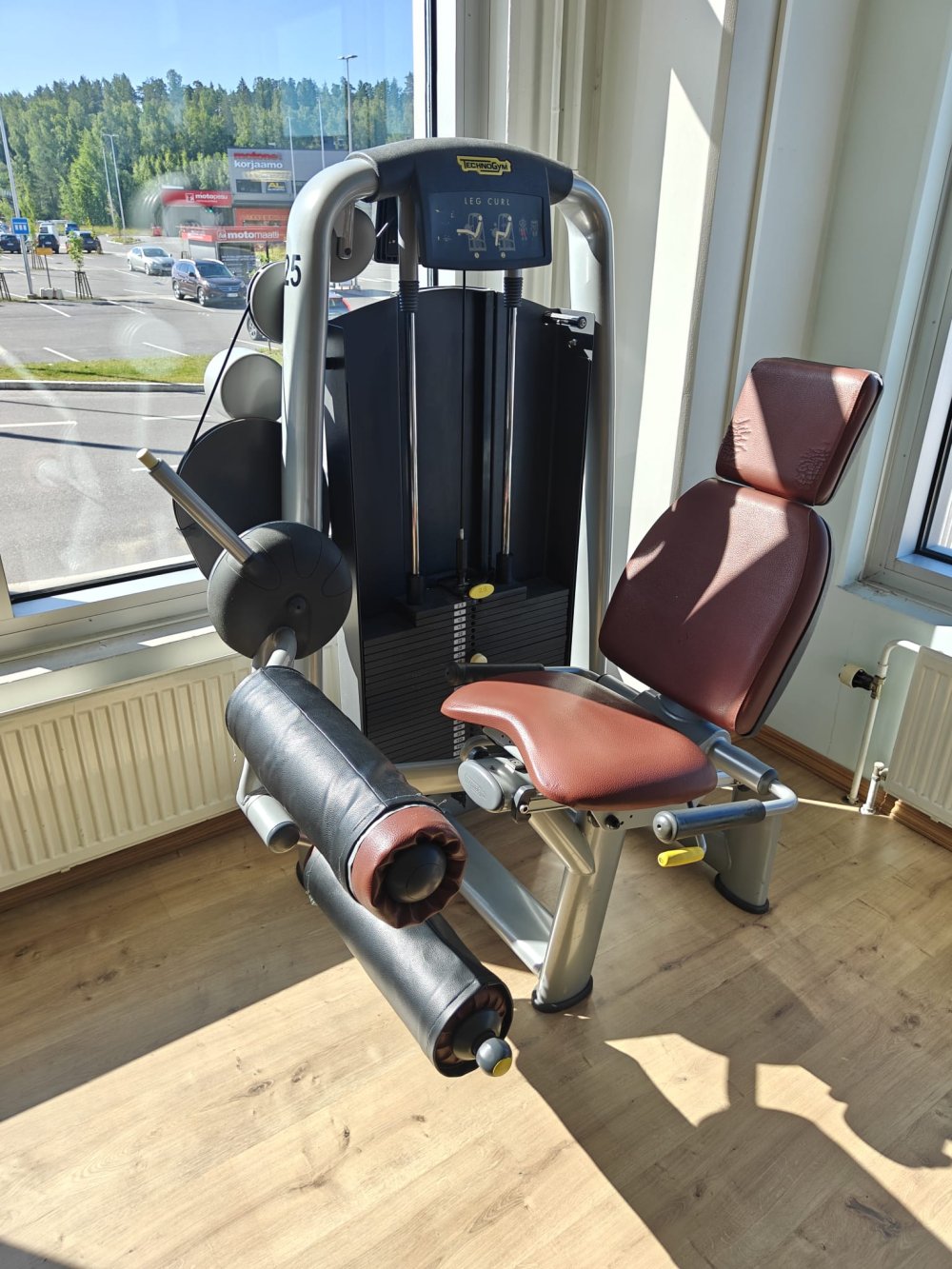 Technogym Selection Leg Curl 350,-