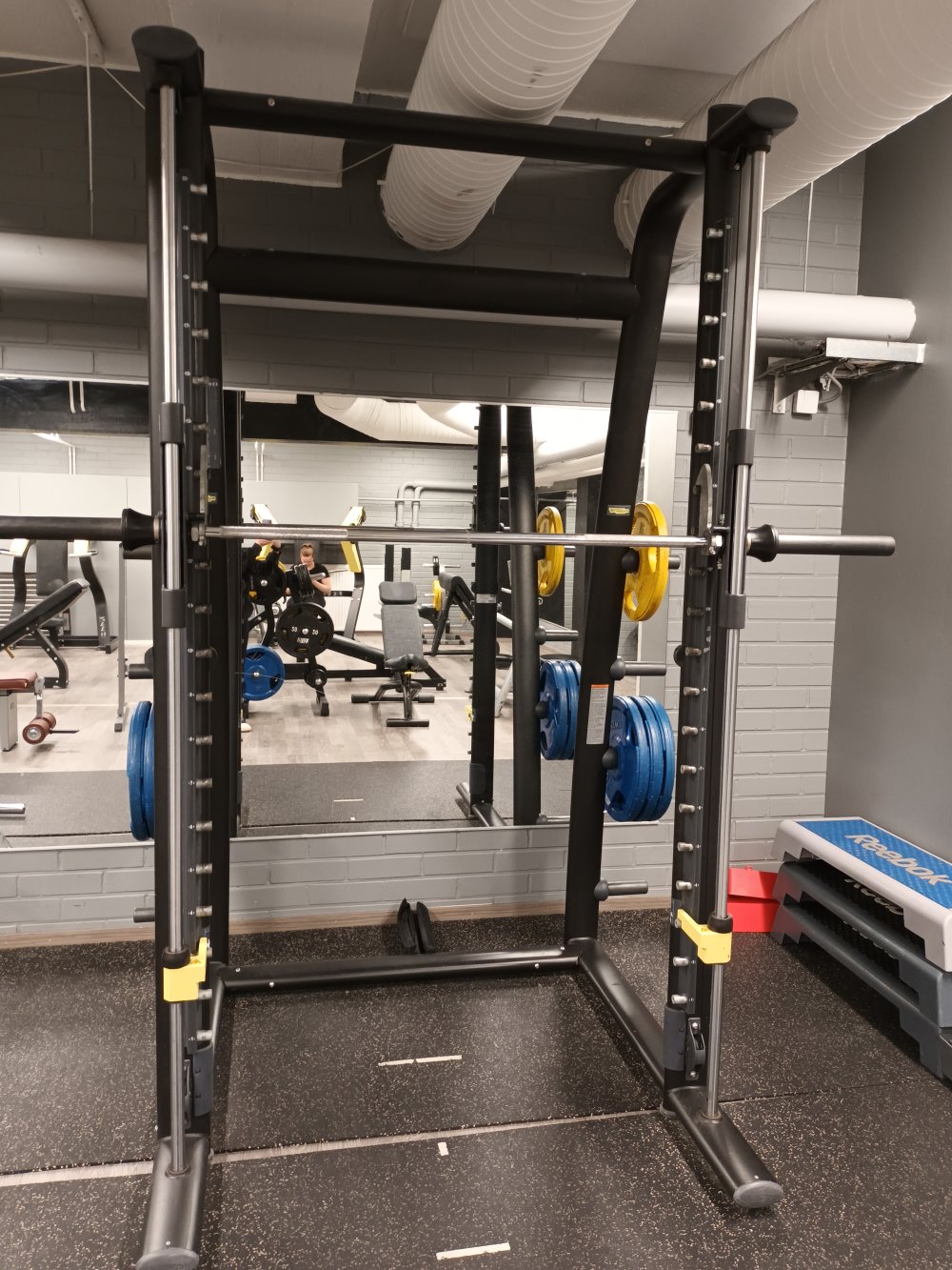 Technogym Smith musta 2500,-