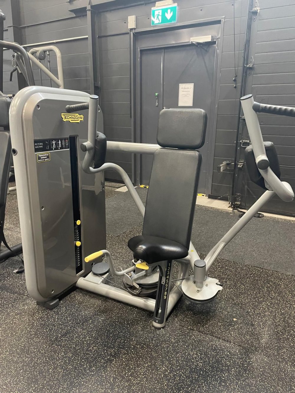 Technogym Element Pectoral 895,-