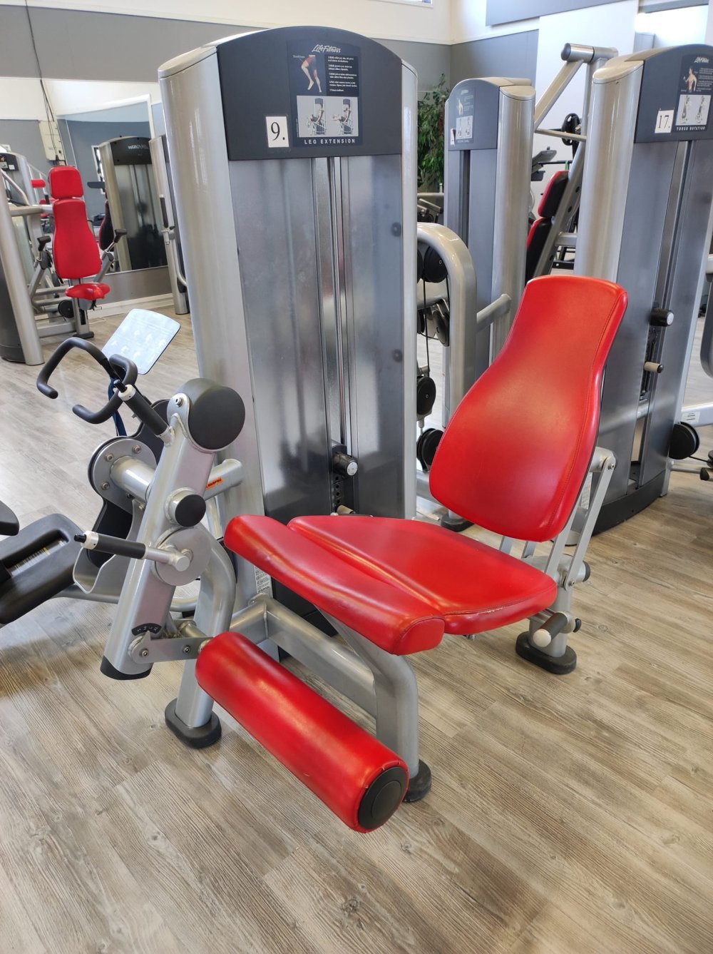 Life Fitness reiden ojennus